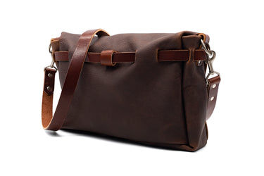 ColsenKeane No. 4320 Mailbag | Supple Full Grain Leather | Minimalist Messenger Bag