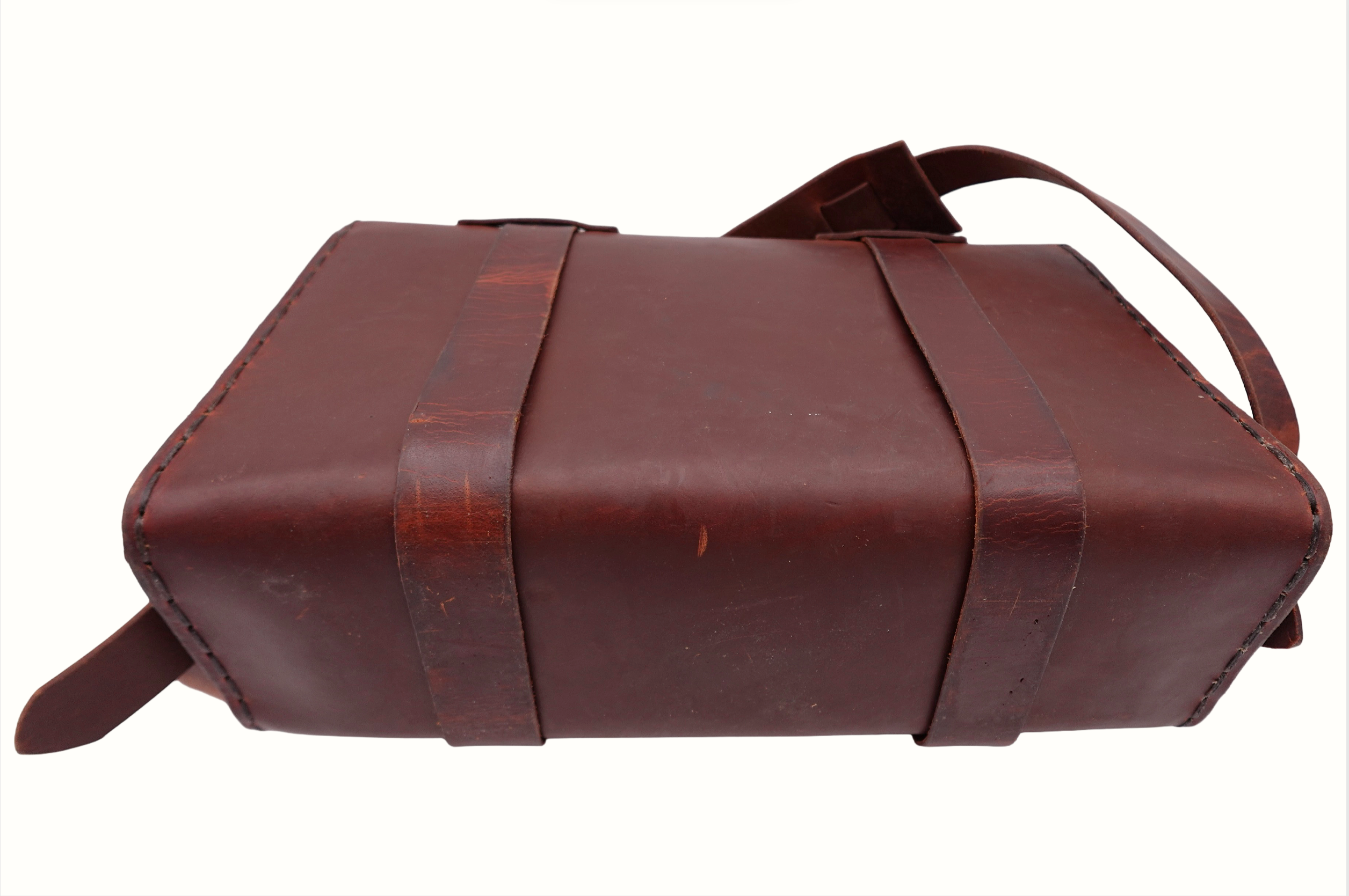 Seasoned Large No. 4311 Classic Satchel in Scotch Grunge with One Divider