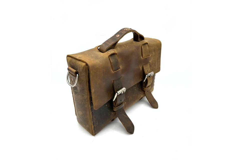 Seasoned No. 4313 - Minimalist Standard Leather Satchel in Crazy Horse with Removable Leather Divider and Newspaper Pocket