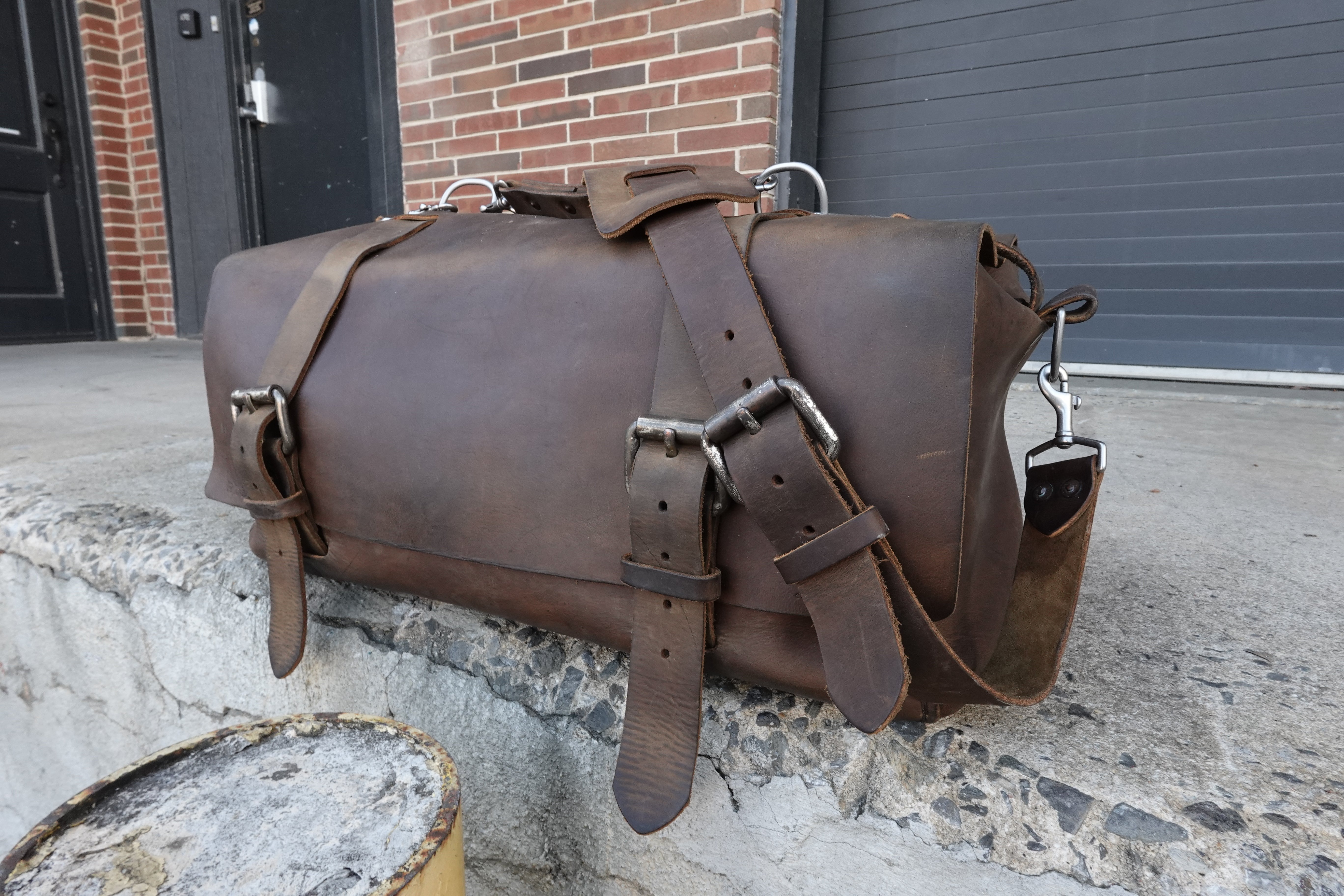 Seasoned No. 613 - Medium Duffle Bag in Crazy Horse