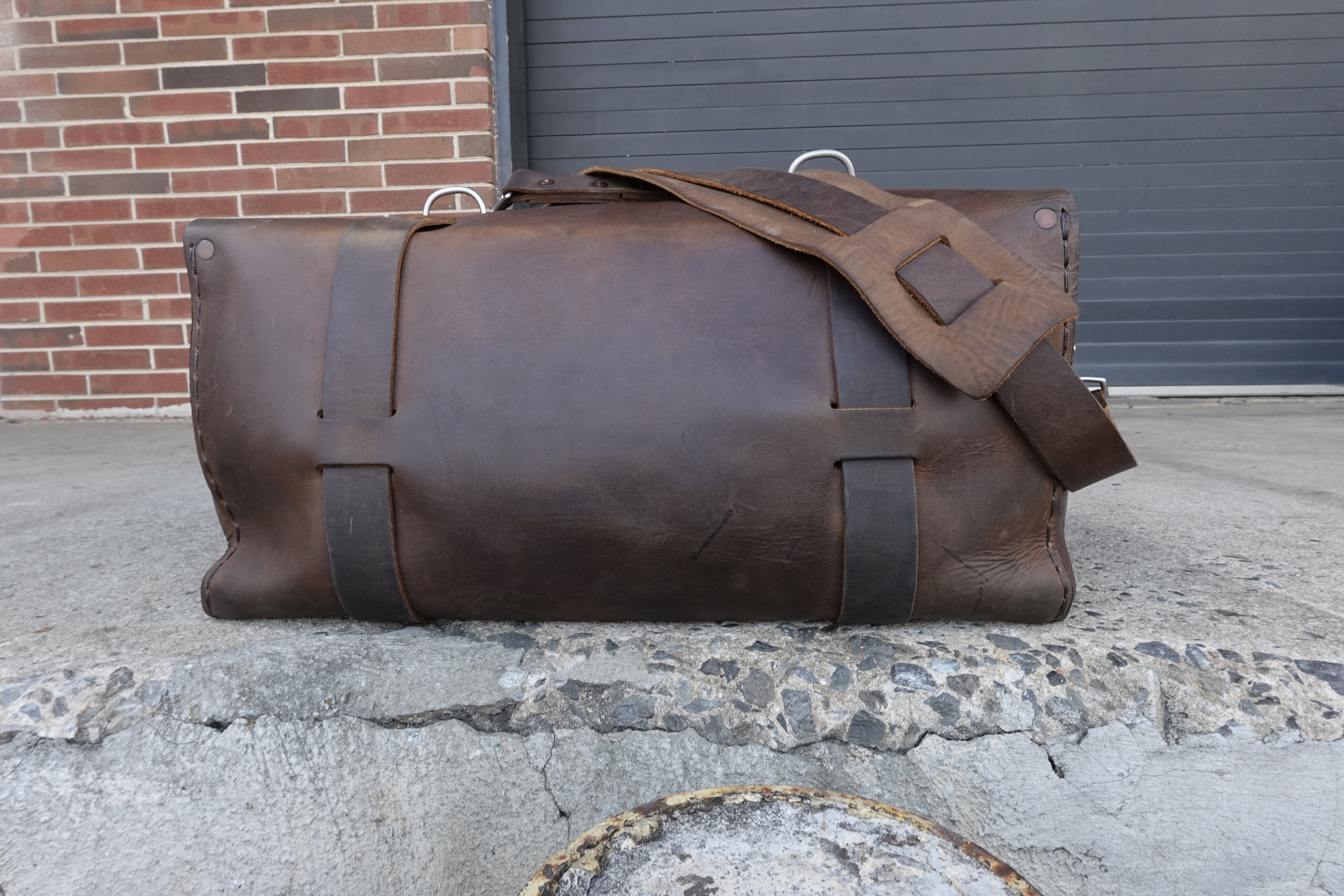Seasoned No. 613 - Medium Duffle Bag in Crazy Horse