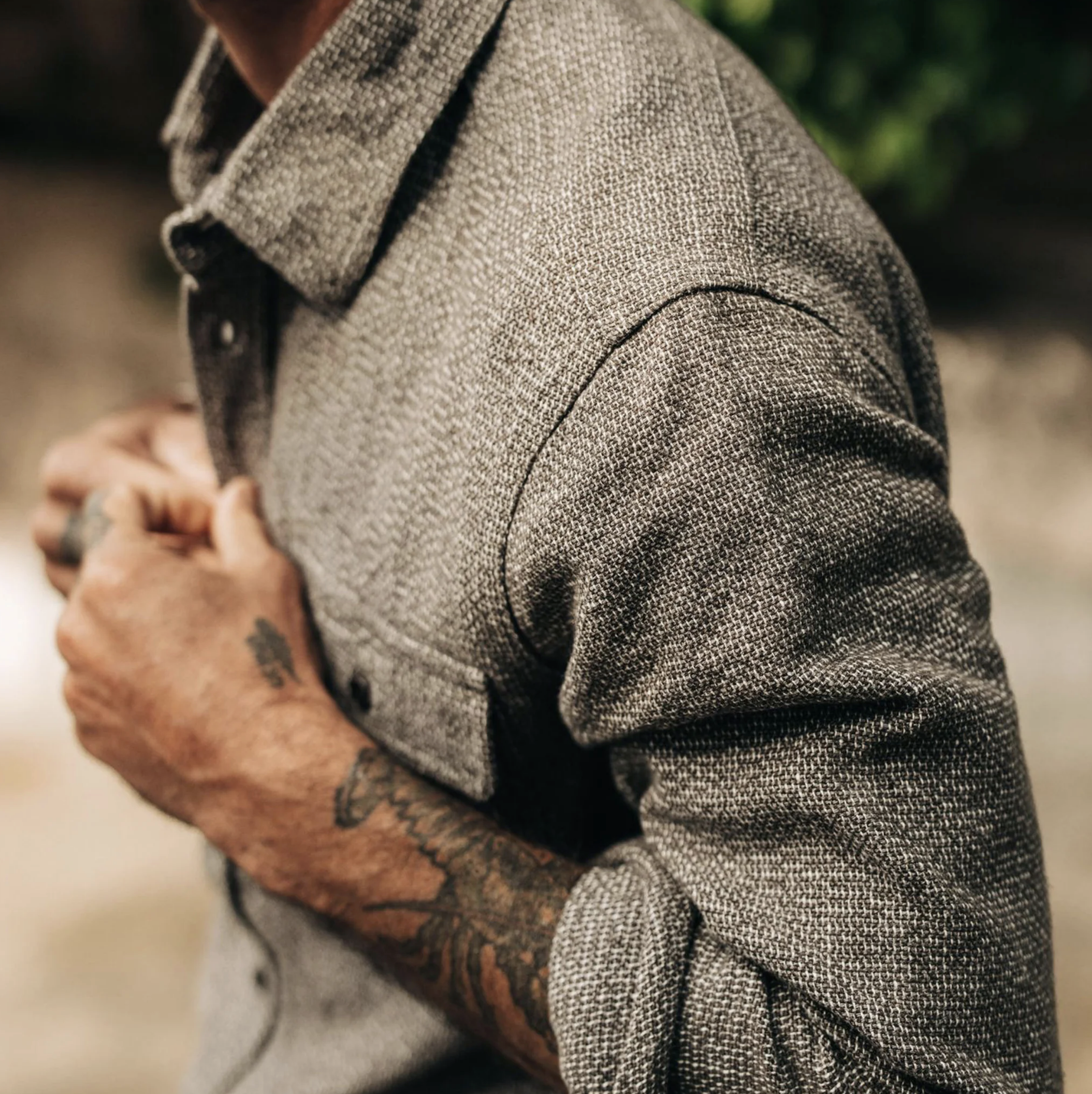 The Ledge Shirt in Granite Linen Tweed
