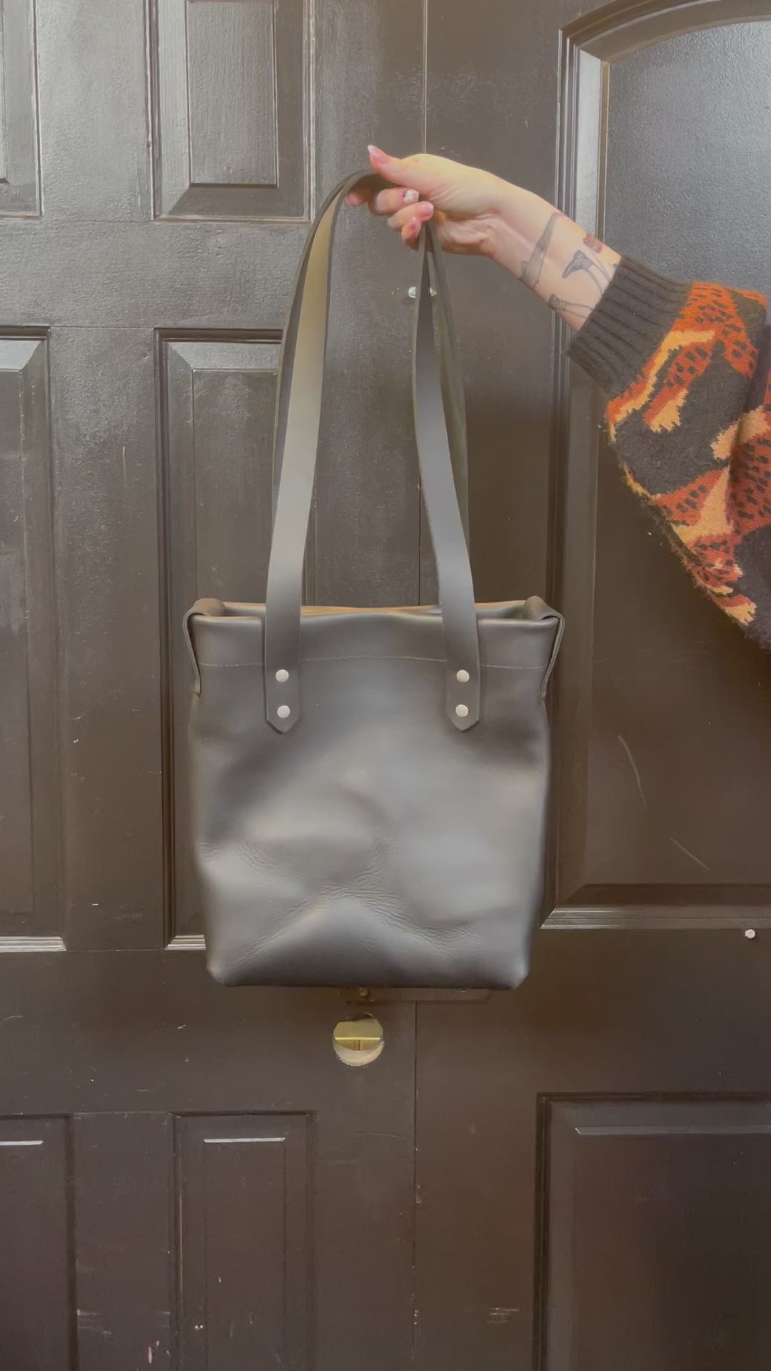 SEASONED No. 419 STANDARD Tote in Black