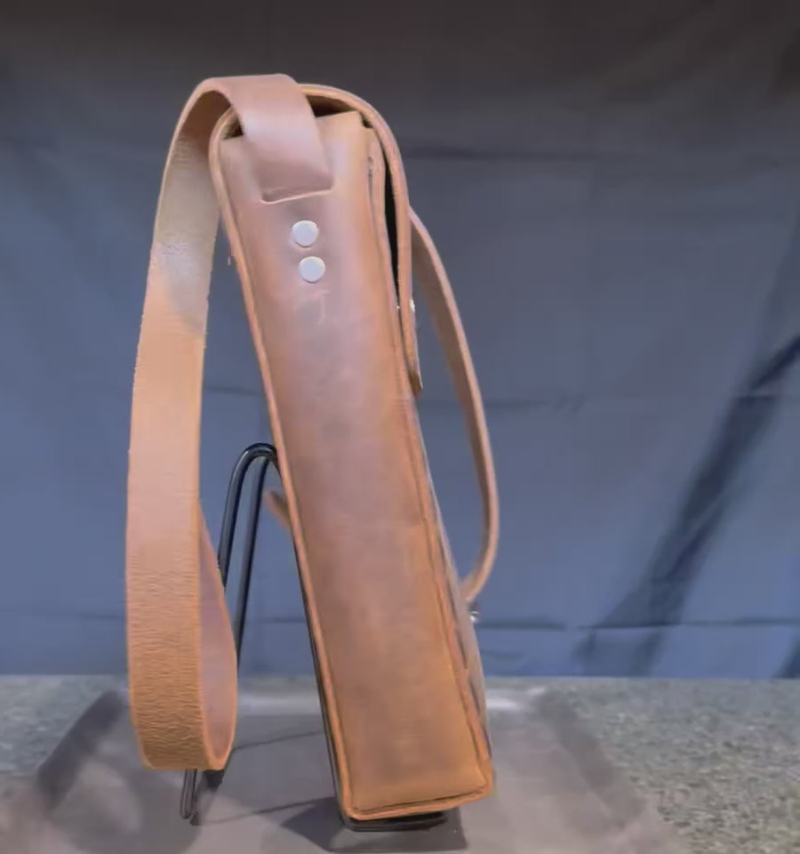 2025 Sample Sale - No. 917 Standard Field Bag in Crazy Horse