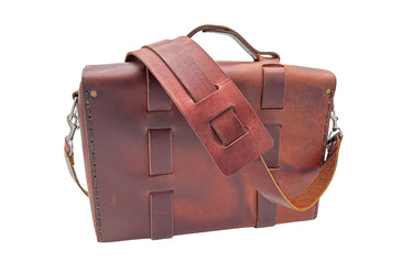 Seasoned No. 4313 - Minimalist Standard Leather Satchel in Scotch Grunge with Stitched in Divider