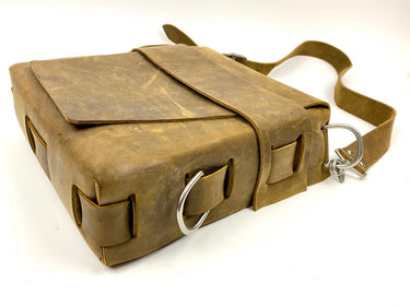 Seasoned No. 312 - The Traveler in Crazy Horse with Front & Rear Inserts and 1 Card Pocket