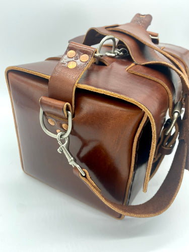Seasoned No. 613 - Small Duffle in Havana Brown